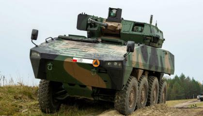 Як "безкоштовні" БТР Stryker від США ставлять під загрозу виробництво Rosomak у Польщі