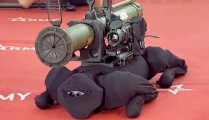 Рашисти показали "бойового робота" з РПГ-26, якого "вкрали" на AliExpress