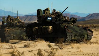 Як піхота США готується воювати проти РФ: бронекулак, бої у траншеях, прив'язні дрони та нищівний артилерійський вогонь