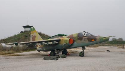 Чому Македонія спочатку купила в Україні аж чотири Су-25 та 12 Мі-24, а тепер віддає "просто так"