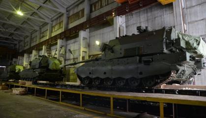 "Завод №9" є розробником Д-30 та виробляє стволи до танків, а тепер готується виробляти "Коалиция-СВ" на верстатах із Заходу