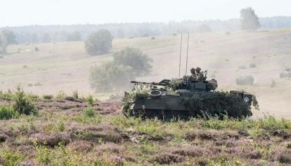 Чому Міноборони Британії не вважає за потрібне віддати ЗСУ БМП Warrior та які причини називає