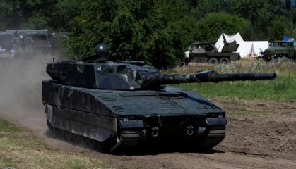 Понад 25 років ніхто не хотів купувати танк CV90120 і як поява автомата заряджання може це змінити