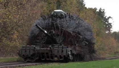 "Не проїхав і 10 км"- у РФ скаржаться на танки-їжаки, в яких завчасно виходить з ладу трансмісія 