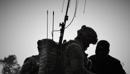 Армія США екстрено вкладається у носимий РЕБ: строк шість місяців