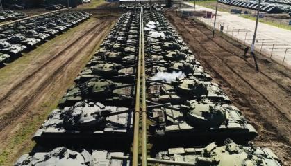 Поляки вважають, що на зберіганні в РФ є 5 тисяч танків, і це показово