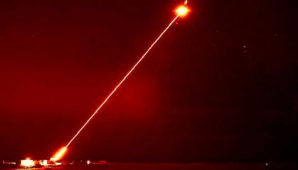 Бойовим лазерам та "мікрохвильовкам" поки не місце в Україні - які причини непрактичності такої зброї