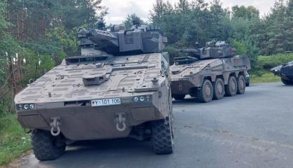 Невже затримки постачання зброї дістали Німеччину, де розкритикували затримку з HWC Boxer, які роблять у Австралії