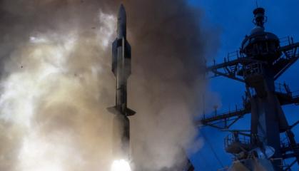 Щоб мати чим збивати ракети "Кинджал" та "Циркон" з кораблів, США нарощують виробництво зенітних SM-6