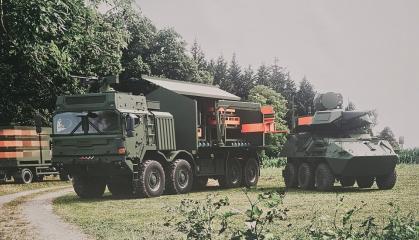 Аби "шахедобійки" Skyranger 30 могли за кілька хвилин перезарядитись і знов збивати "Шахеди" та "Бандеролі", Rheinmetall створює автоматизовану ТЗМ