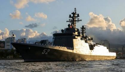 КНДР збудувала не тільки другий 5000-тонний есмінець класу Choe Hyon на 88 ракет, але й три таємничі катери, чи будуть там копії Х-35
