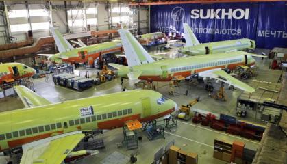 Щоб урятувати цивільне авіабудування рашисти пропонують довгобуди Superjet та Ил-114 виробляти в Індії