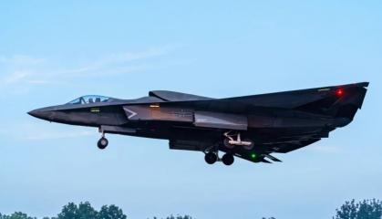 У китайському винищувачі-бомбардувальнику J-36 шостого покоління буде ще й бойовий лазер