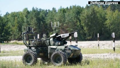Наземний бойовий дрон Ironclad від Roboneers застосовують для штурмів та вогневої підтримки на передовій