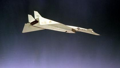 Перший політ "Валькірії", що "серфила" на ударній хвилі для ядерного удару, як створили XB-70 Valkyrie