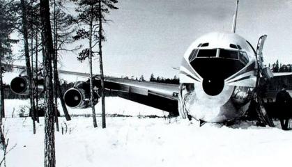 Як СРСР 47 років тому збив Boeing повний пасажирів, а потім ще вимагав компенсацію: історія рейсу 902 Korean Air Lines