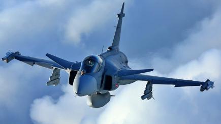 Чи дійсно Gripen найдешевший винищувач 4+ покоління та скільки коштує його льотна година