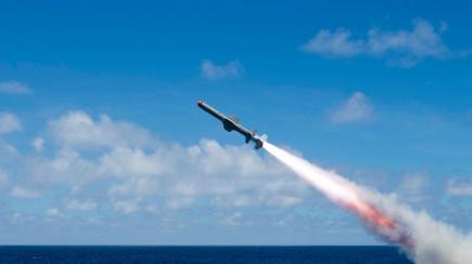 ВМС США хоче бити по наземним цілям ПКР Harpoon, яким дадуть "нове життя" та запускатимуть з торпедних апаратів