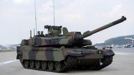 Для захисту від FPV-дронів та ПТРК Польща планує розробити свій КАЗ і це насправді не перша спроба