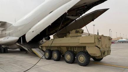 У РФ шукають замовників на свій новий БТР-22, який відстав від реалій на 25 років, а нова башта для нього стоїть ще на стенді