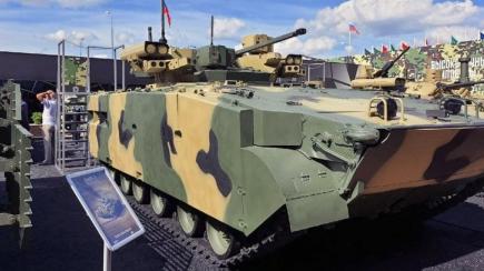 Російський ОПК планує три роки "пиляти" гроші на "переробці" БМП-3