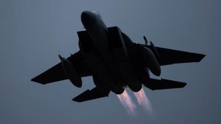 Збитий над Іраном пілот F-15E свідчить про рої дронів у вигляді медуз, що це могло бути та чи реалістично