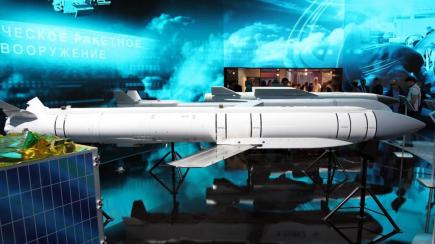 Що це за "ракето-бомба" рашистів "Гром-Э1" на базі Х-38, бо проект виглядає максимально дивно
