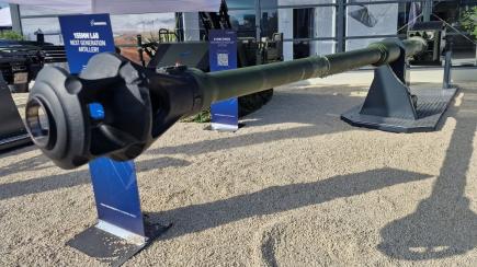 Rheinmetall показав найдалекобійнішу 155-мм артилерійську систему з рекордною довжиною ствола у 60 калібрів