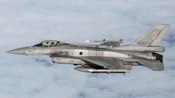 Модернізація F-16, ЗРК Patriot та AH-64E Apache - на що у Польщі хочуть витратити новий кредит на 4 млрд доларів