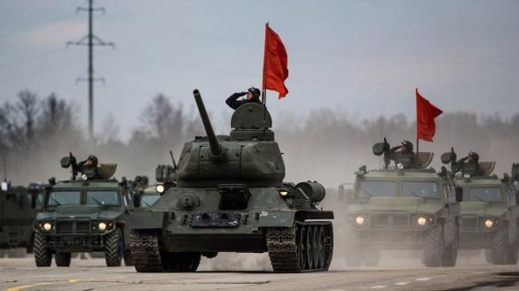 Армія РФ ще з 2021 року готує екіпажі на Т-34-85, є навіть окремий батальйон в Кантемирівській дивізії