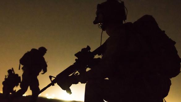 США несподівано розгорнули у Великій Британії спецпідрозділи, що захопили Мадуро та ліквідували Бен Ладана