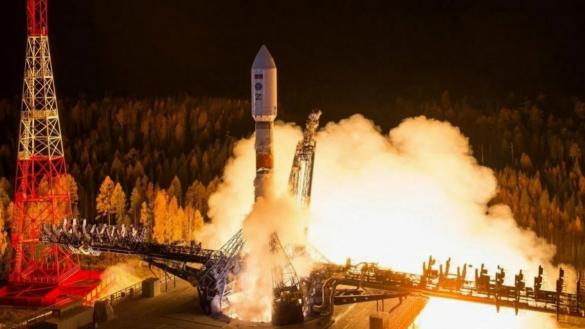 Невже спроба рашистів створити свій аналог Starlink провалилась, якщо супутники "Рассвет-3" падають і досі не зайняли свої позиції