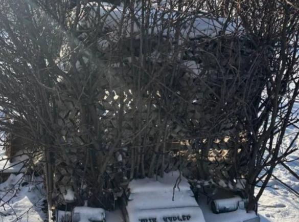 НРК-"кущ", і це може бути ефективно - як рашисти захищають свій "Курьер" від FPV-дронів