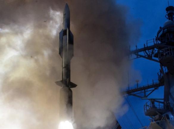 Ракети SM-6 не лише збивають "Искандер-М" та "Циркон", а і б'ють по кораблях, тож США дають 24,4 млрд доларів на збільшення виробництва