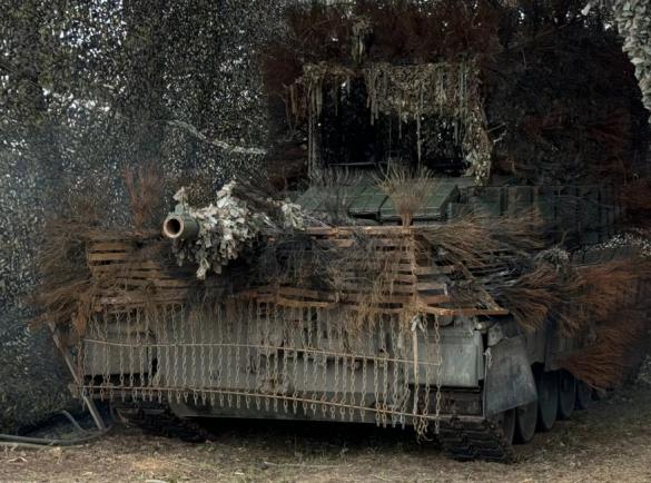 Як на прикладі Leopard 1A5 та Т-80БВ ЗСУ повертають танки на поле бою завдяки новим підходам до захисту та огляду