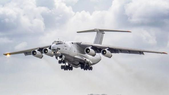 Як РФ своїми Ил-76 могла для ОАЕ возити зброю в Судан, і при чому золото для війни проти України