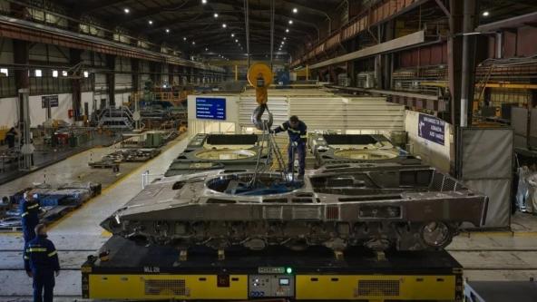 За 18 місяців у Норвегії збудували новий завод Leopard 2A8, але для чого, якщо там зроблять лише 37 танків