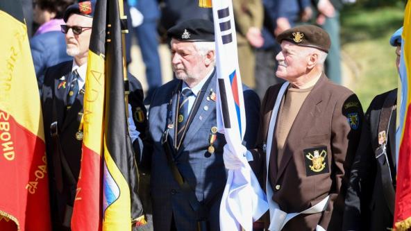 На пенсії для військових більше ніж на зброю: як у ЄС "зашивають" у нормативні 2% ВВП на оборону під 20% соціальних виплат