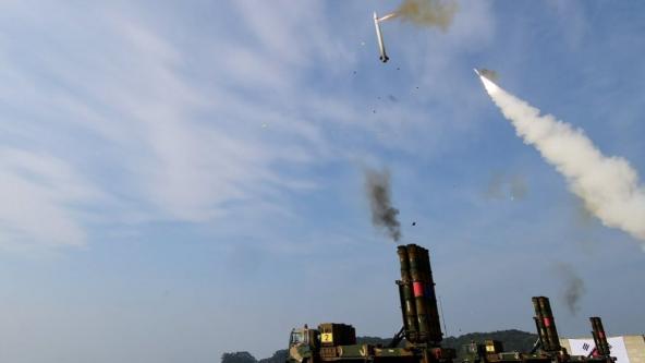 Південна Корея до своїх KM-SAM II робить усього 300 ракет на рік, і це не одна проблема з такою "альтернативою Patriot"