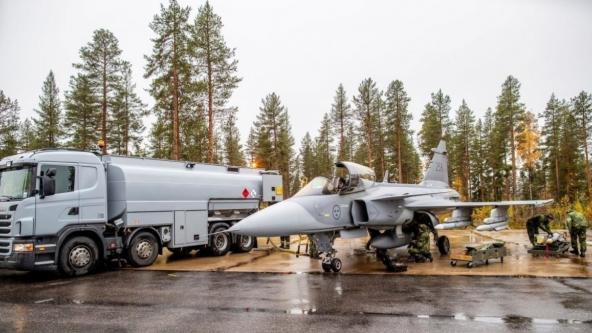 Якщо в 2026 році будуть вчити пілотів на JAS 39 Gripen, то що по F-16 та де брати гроші й ракети Meteor