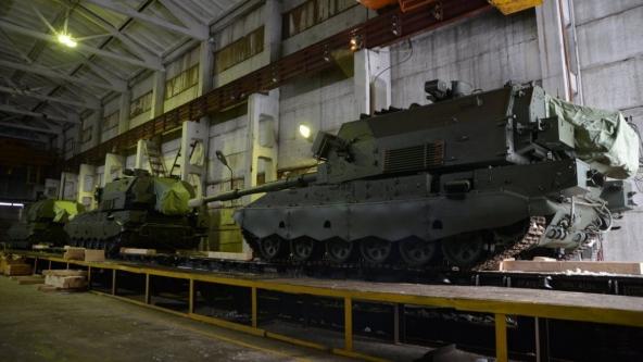"Завод №9" є розробником Д-30 та виробляє стволи до танків, а тепер готується виробляти "Коалиция-СВ" на верстатах із Заходу