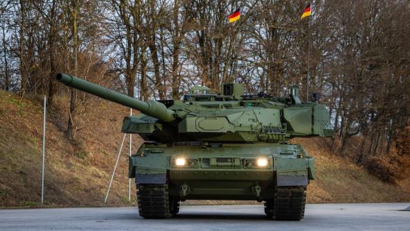 Виробника CAESAR та Leopard 2A8 поділять навпіл Німеччина та Франція, які практично націоналізують оборонного гіганта