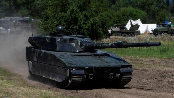 Понад 25 років ніхто не хотів купувати танк CV90120 і як поява автомата заряджання може це змінити