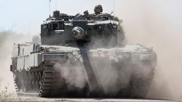 Танкіст ЗСУ розповів, чим крутий танк Leopard 2: снайперська гармата, швидкість заднього ходу та інші переваги 