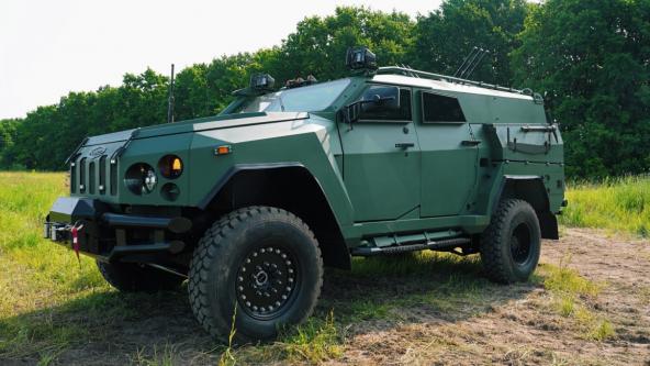 Які машини для евакуації поранених виробляють в Україні та чим вони відрізняються