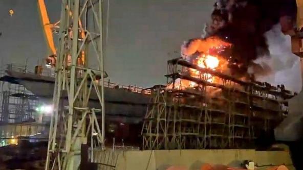 Корвет "Бойкий" Балтійського флоту РФ після удару СБС ЗСУ можливо записувати у знищені, розбір супутникових знімків