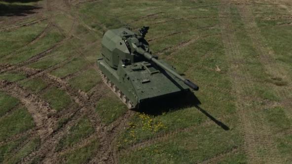 Гусенична версія САУ RCH 155 на заміну легендарній M109, у KNDS на відео показали на що вона здатна