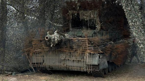 Як на прикладі Leopard 1A5 та Т-80БВ ЗСУ повертають танки на поле бою завдяки новим підходам до захисту та огляду