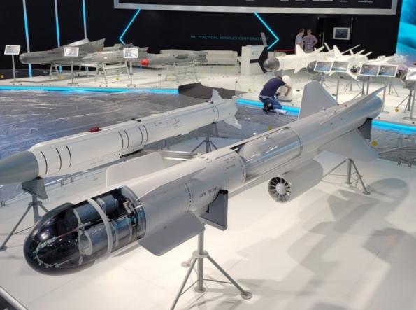 Що у рашистів з ракетами Х-59: "канібалізм", невиконані держзамовлення та компоненти з Китаю