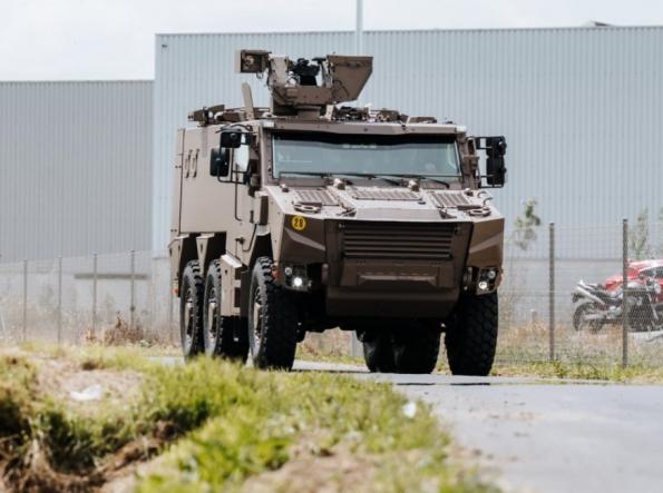 У 19 разів більше зброї ніж за попередні 10 років у Франції купить Ірландія у вигляді бронетехніки та САУ CAESAR